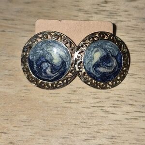 Vintage Circular Blue And White Enamel Swirl Design Gold Toned Filigree Earrings